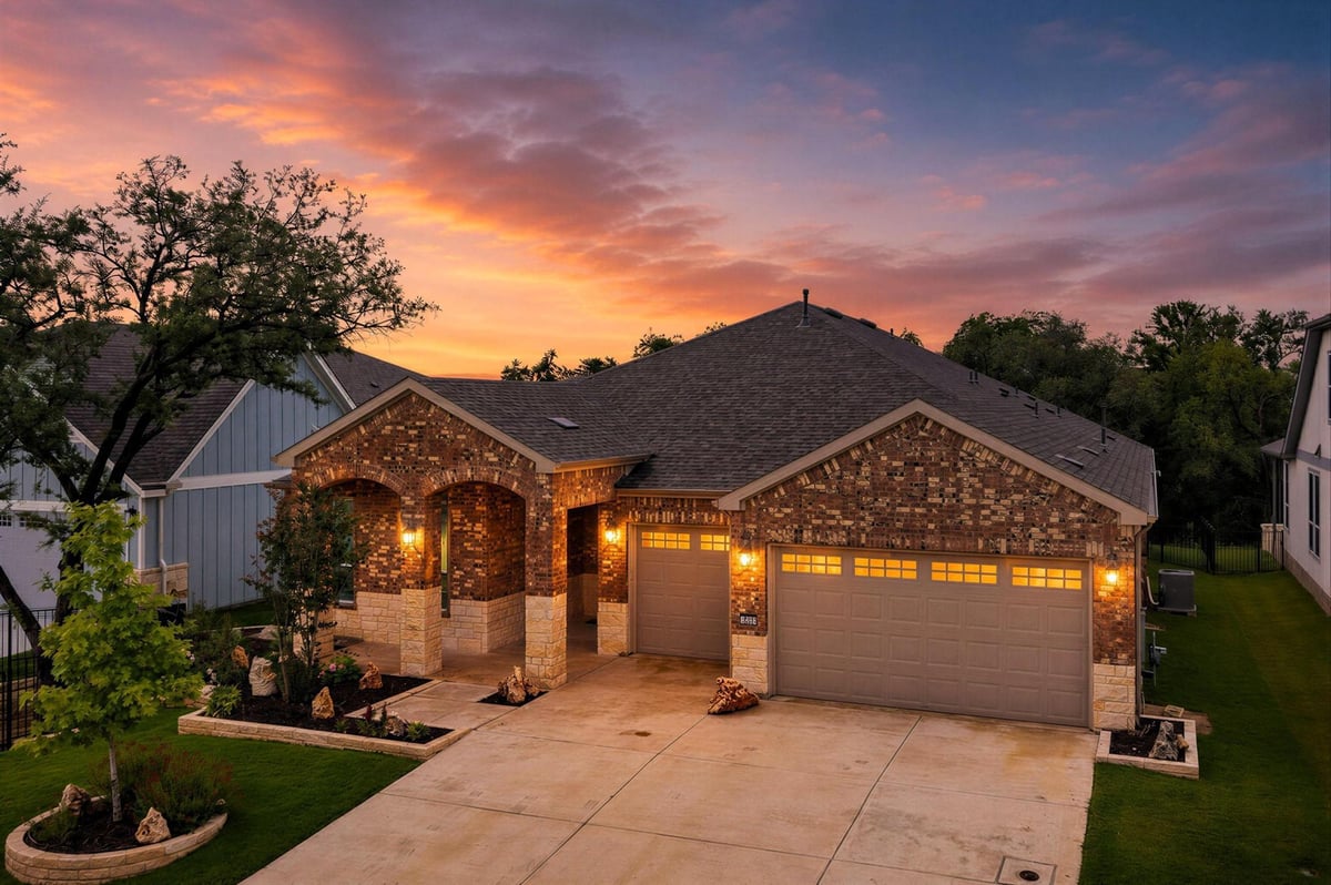 View 222 Saddlebred LN in Sun City Nbrhd 75 222 Saddlebred LN - front exterior - Luxury home in Sun City Nbrhd 75, Georgetown, TX