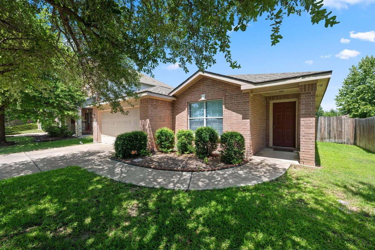 View 222 Vallecito DR in La Conterra Sec 01 222 Vallecito DR - front exterior - Luxury home in La Conterra Sec 01, Georgetown, TX