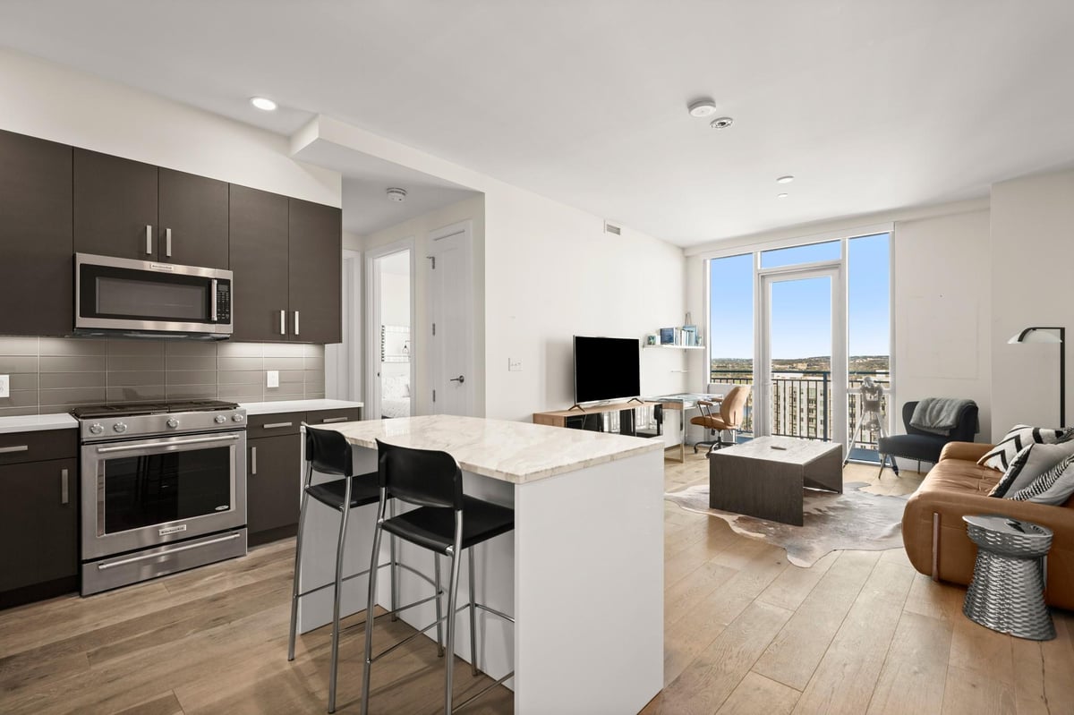 Living area at 222 West Ave Unit #2012 - 1 bed 1 bath home