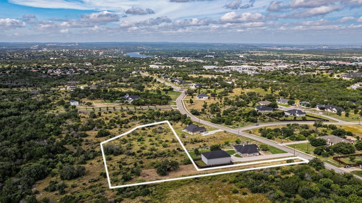 View 2229 Park View DR in Mustang Ridge Estates 2229 Park View DR - front exterior - Luxury lot in Mustang Ridge Estates, Marble Falls, TX