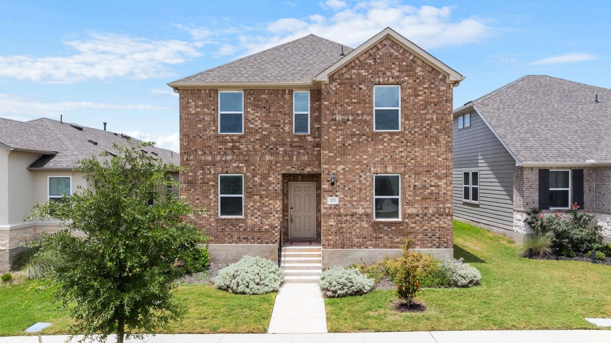 View 223 Flowers Ave in Emory Xing Condos 223 Flowers Ave - front exterior - Luxury home in Emory Xing Condos, Hutto, TX