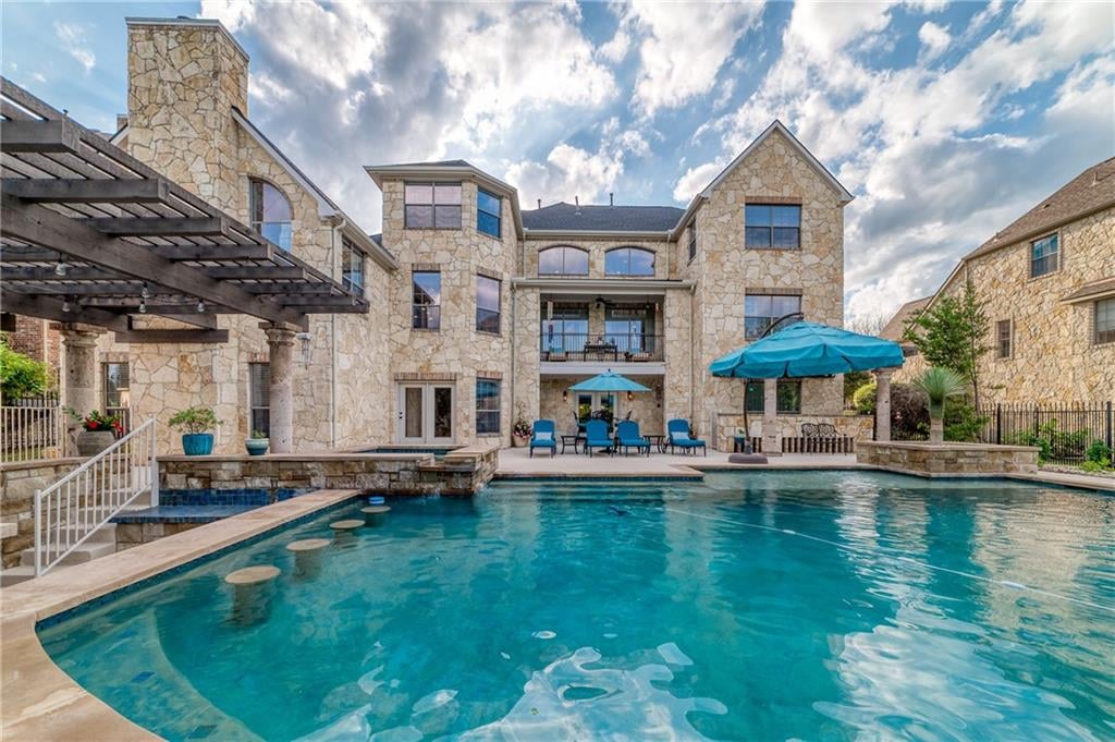 View 223 Vailco Ln in Ridge At Alta Vista Resub 223 Vailco Ln - front exterior - Luxury home in Ridge At Alta Vista Resub, Austin, TX
