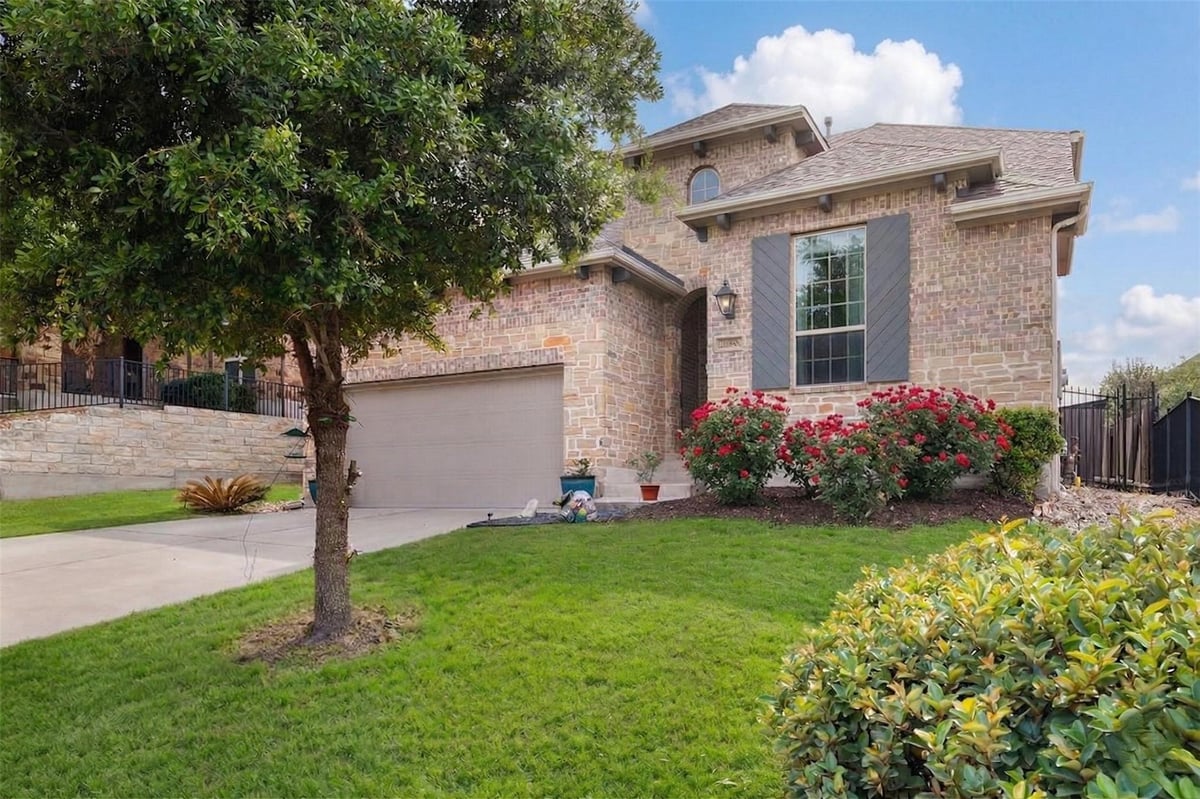 View 22308 Chipotle Pass in West Cypress Hills Ph 2 Sec 3 22308 Chipotle Pass - front exterior - Luxury home in West Cypress Hills Ph 2 Sec 3, Spicewood, TX