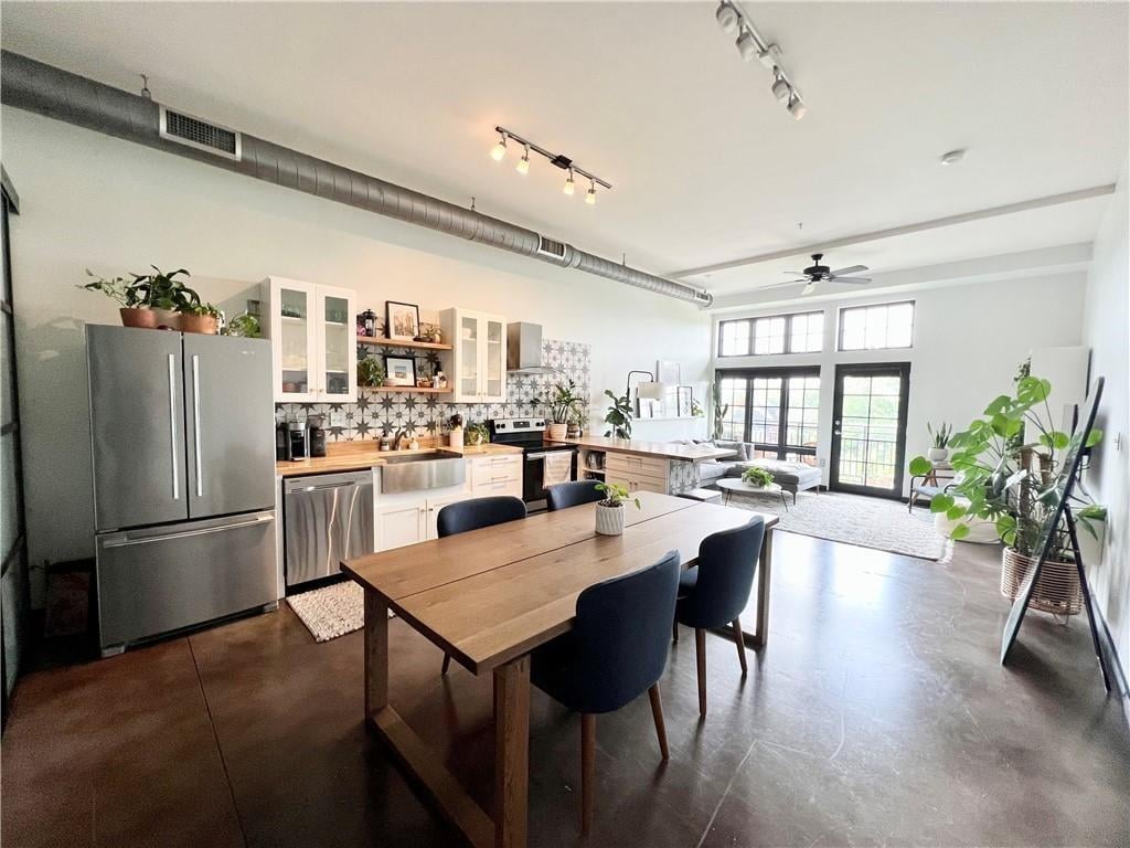 View 2235 E 6th ST Unit #306 in Este Condo 2235 E 6th ST Unit #306 - front exterior - Luxury home in Este Condo, Austin, TX