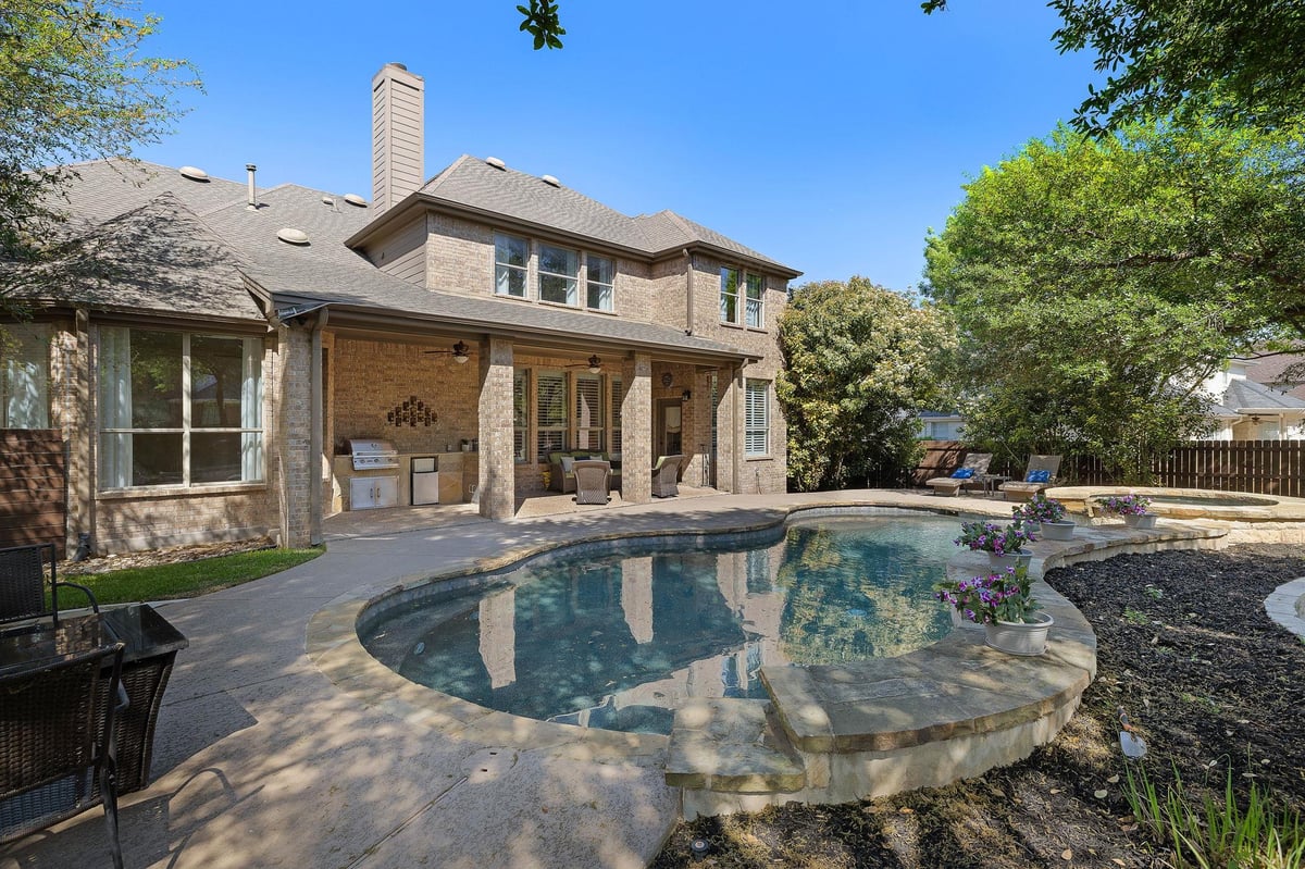 View 2237 Hamlet Cir in Forest Creek 2237 Hamlet Cir - front exterior - Luxury home in Forest Creek, Round Rock, TX