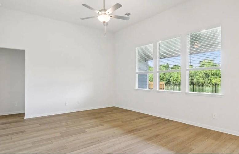 Primary bedroom at 224 Divisadero Dr - Prairie Winds, Hutto, TX