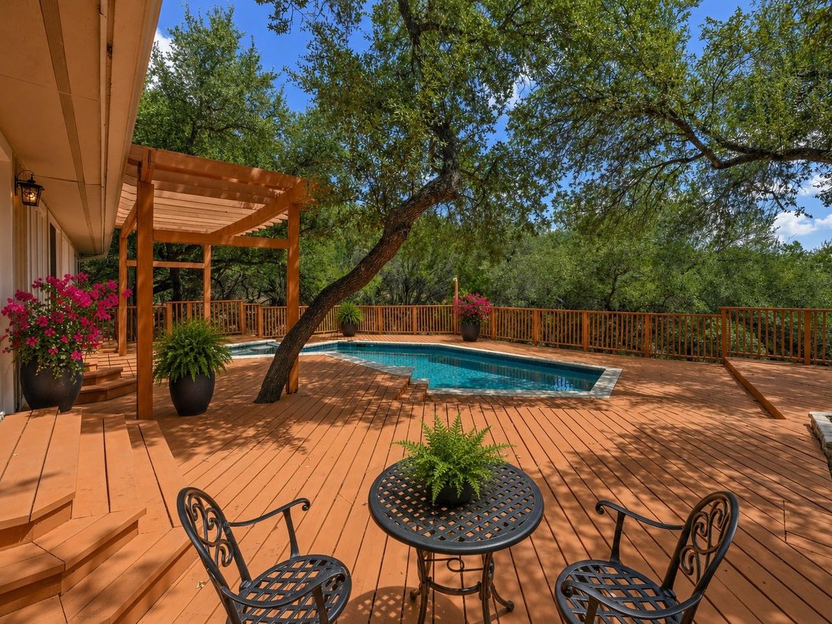 View 224 Hurst Creek RD in Lakeway Sec 24-b 224 Hurst Creek RD - property photo 1 - Luxury home in Lakeway Sec 24-b, Lakeway, TX