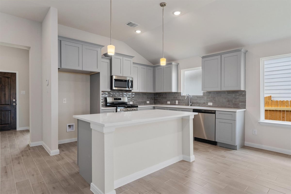 Living area at 224 Ironshoe Trl - 3 bed 3 bath home