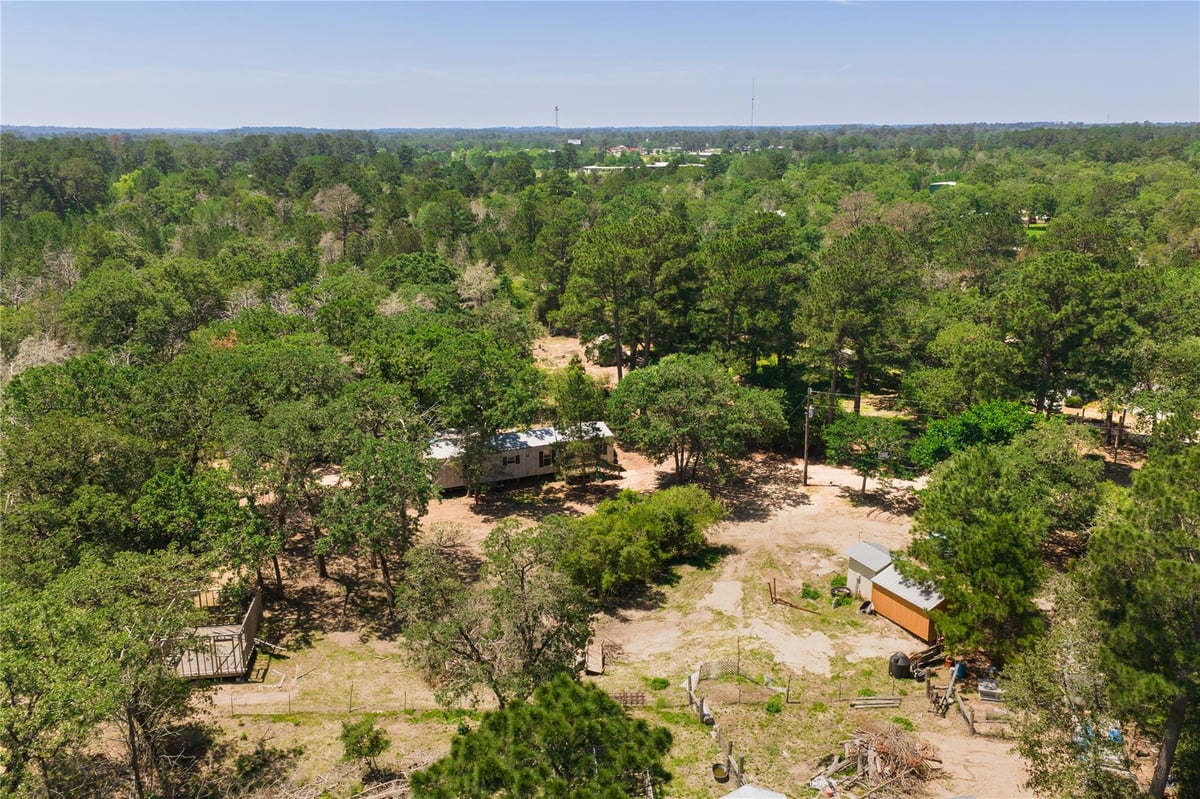 View 224 Pine Valley DR in Pine Valley 224 Pine Valley DR - front exterior - Luxury home in Pine Valley, Paige, TX