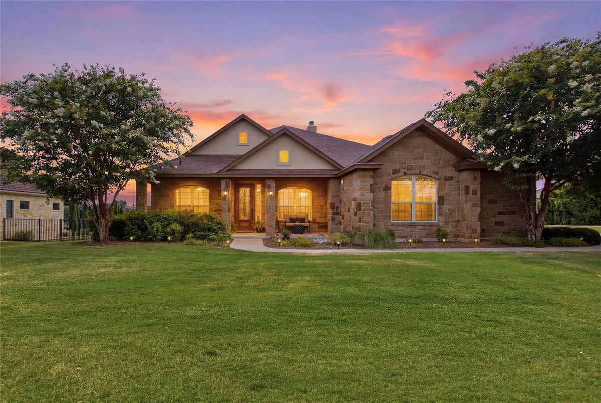 224 Whitney Woods CIR - front exterior - Luxury home in Park Estates Sec 1, Georgetown, TX