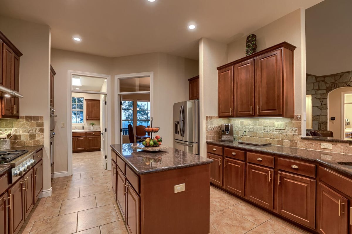 Bathroom at 226 Hudson Ln - 5 bed 3 bath home