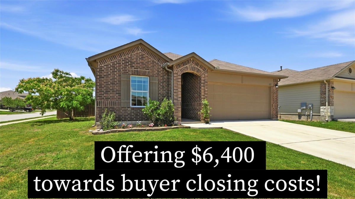 View 227 Hess DR in Creekside Village Sec 4 227 Hess DR - property photo 1 - Luxury home in Creekside Village Sec 4, Kyle, TX