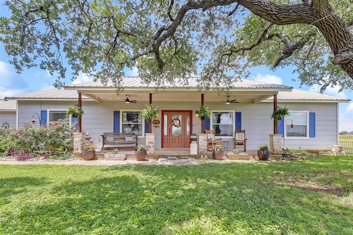 View 2271 County Road 112 in Mathias Hirschpold 2271 County Road 112 - front exterior - Luxury home in Mathias Hirschpold, Burnet, TX