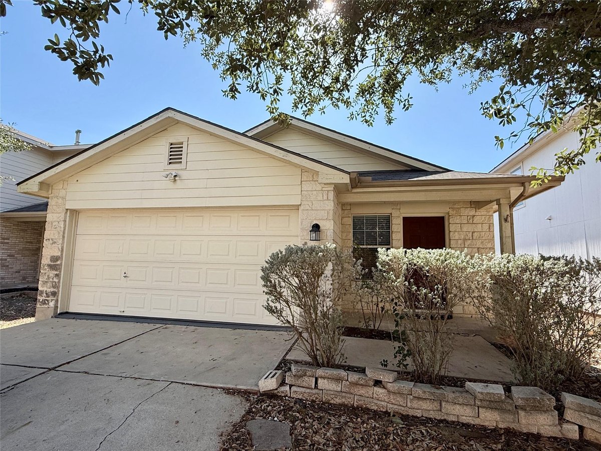 228 Black Forest - front exterior - Luxury home in Shadow Creek Ph 2 Sec 3, Buda, TX
