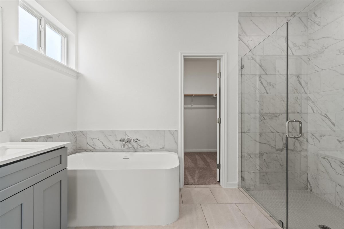 Primary bedroom at 228 Ironshoe Trl - 5 bed 3 bath home