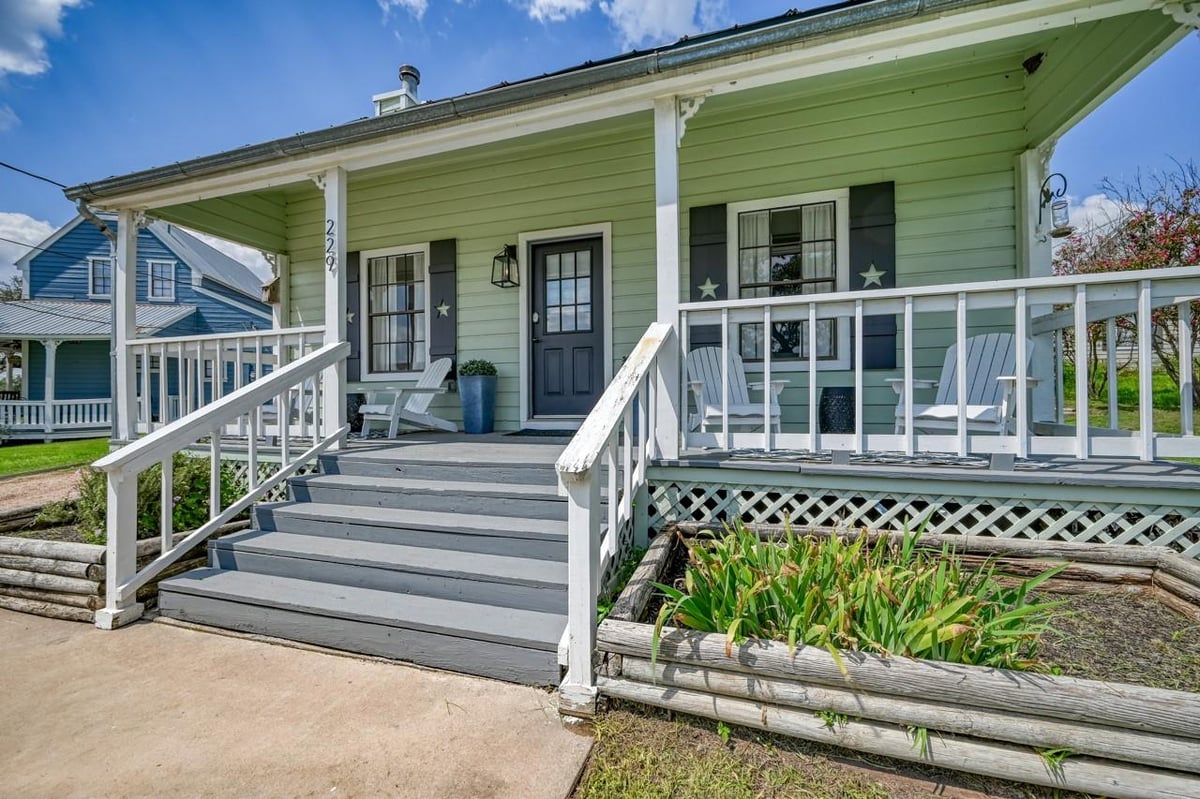 Primary bedroom at 229 Sunday Cir - 3 bed 2 bath home