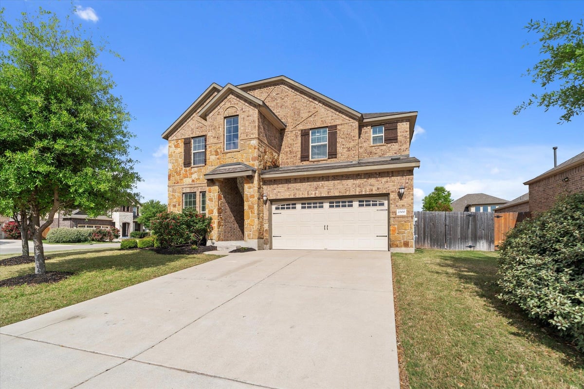 View 2300 Centennial Loop in Concord at Brushy Creek 2300 Centennial Loop - front exterior - Luxury home in Concord at Brushy Creek, Round Rock, TX