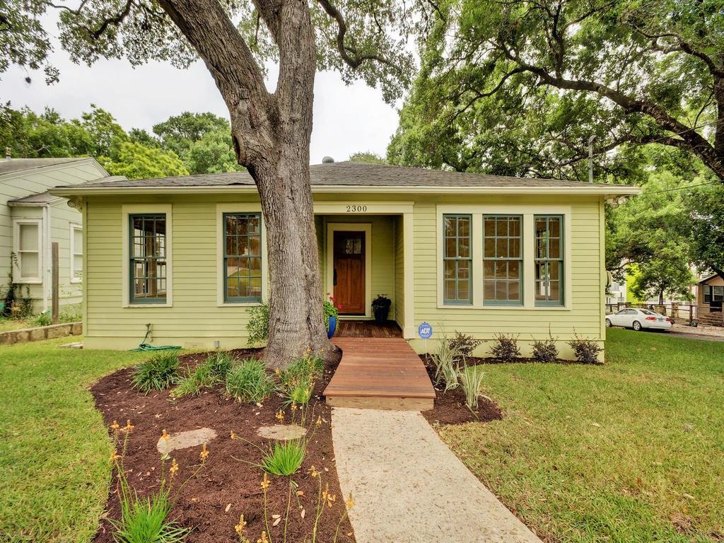 View 2300 Forest Ave in La Prelle Place Resub 2300 Forest Ave - property photo 1 - Luxury home in La Prelle Place Resub, Austin, TX