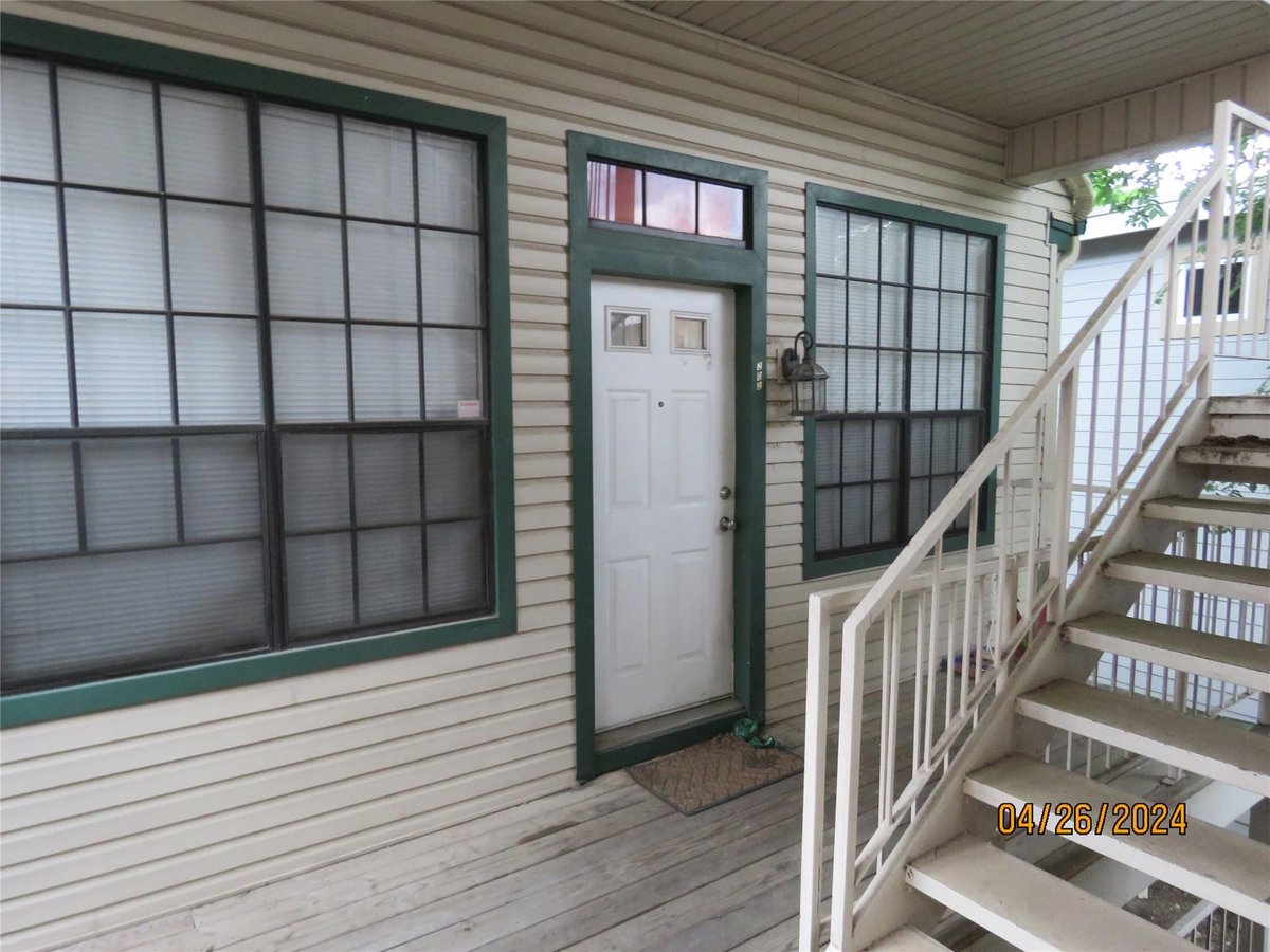 Living area at 2300 Leon St Unit #202 - 2 bed 2 bath home