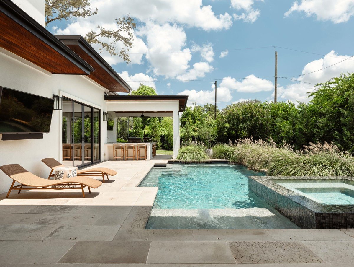 View 2300 Westover RD in Tarrytown 2300 Westover RD - property photo 1 - Luxury home in Tarrytown, Austin, TX