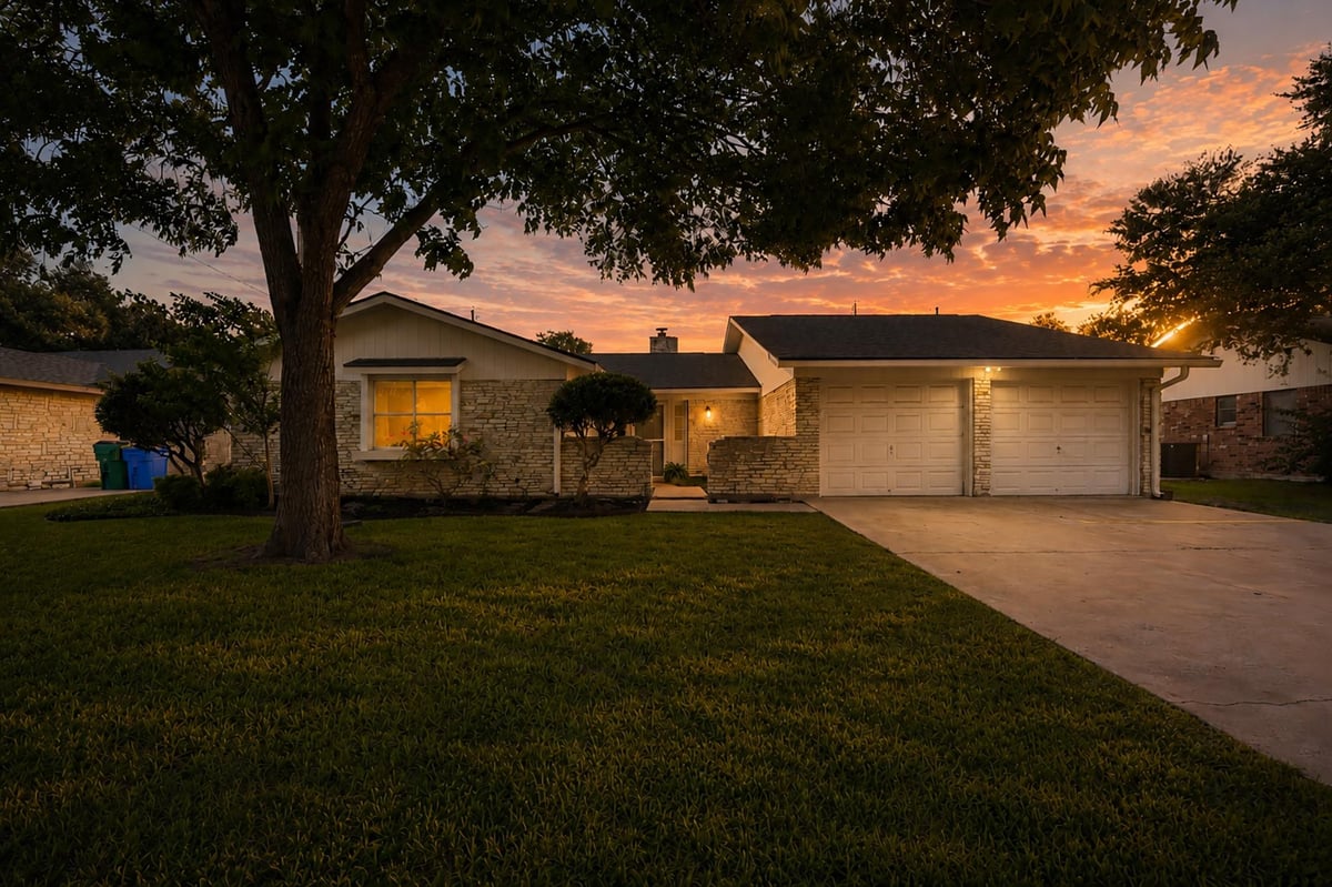 View 2301 Lillie LN in JANAK ADDN 1 2301 Lillie LN - front exterior - Luxury home in JANAK ADDN 1, Taylor, TX
