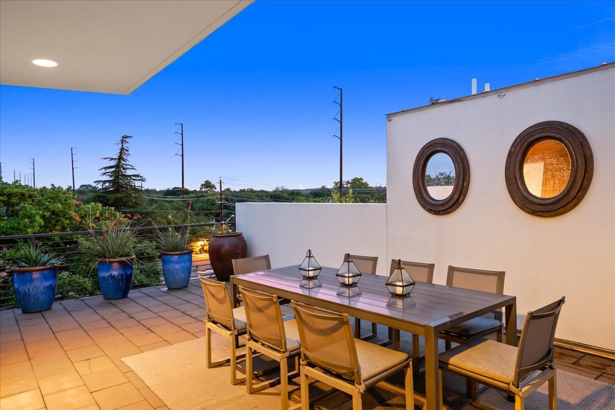 Living area at 2301 S 5th St Unit #11 - 3 bed 3 bath home