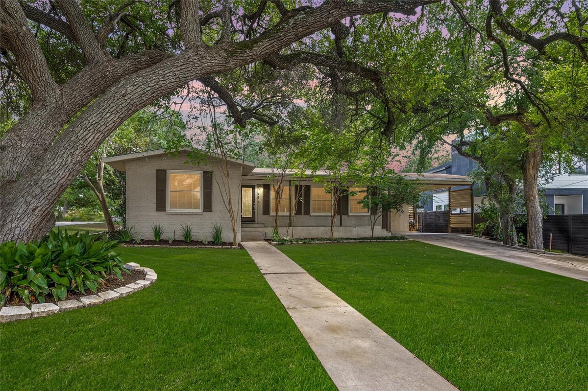 View 2301 Westworth Cir in West Park Add 2301 Westworth Cir - front exterior - Luxury home in West Park Add, Austin, TX