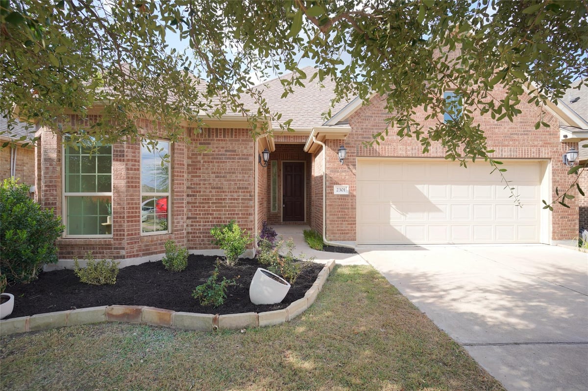 View 2301 Yaupon Range DR in Bluffs At Crystal Falls Sec 3 2301 Yaupon Range DR - property photo 1 - Luxury home in Bluffs At Crystal Falls Sec 3, Leander, TX
