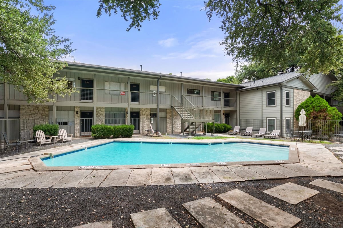 View 2303 E Side DR Unit #202 in Creekside Terrace Condo 2303 E Side DR Unit #202 - property photo 1 - Luxury home in Creekside Terrace Condo, Austin, TX