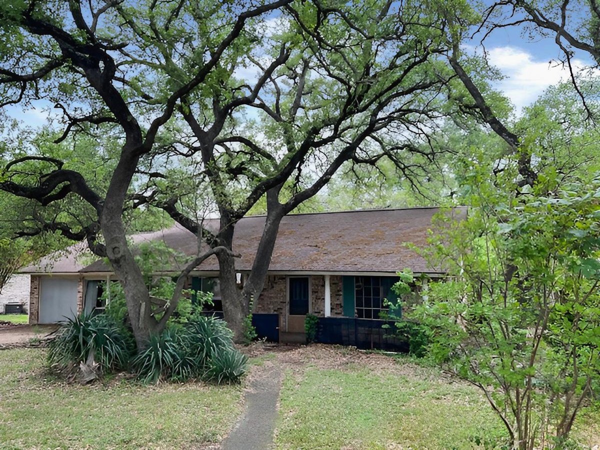 2303 Orleans Dr - front exterior - Luxury home in Riviera Spgs North Sec B, Cedar Park, TX