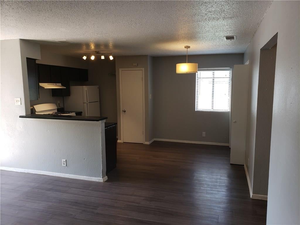 Primary bedroom at 2304 Cedrick Cv - Tanglewood Forest Sec 03, Austin, TX