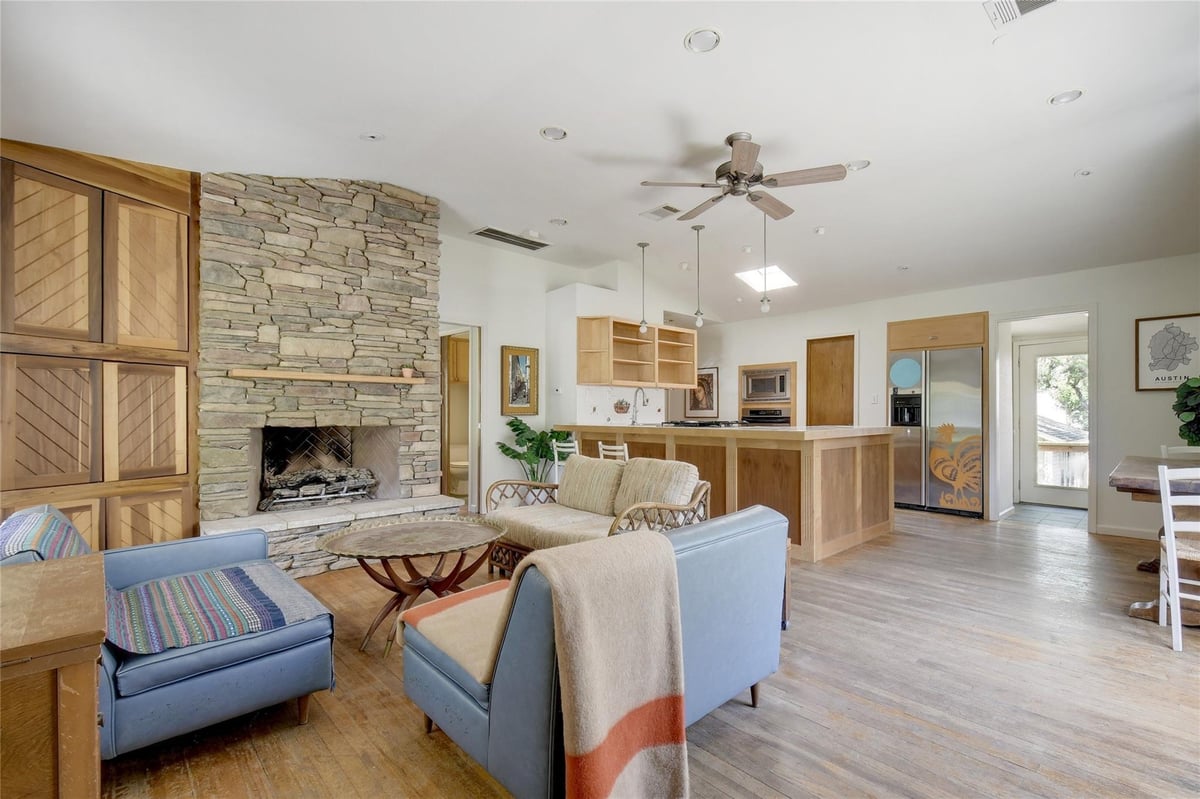 2304 Forest Ave - property photo 1 - Luxury home in La Prelle Place Resub, Austin, TX
