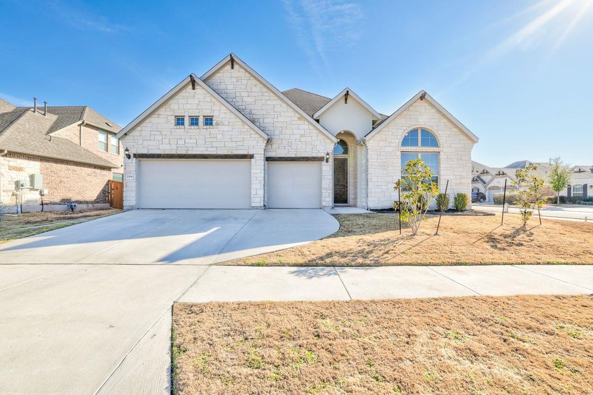 Living area at 2304 Pack Iron Pass - 4 bed 3 bath home