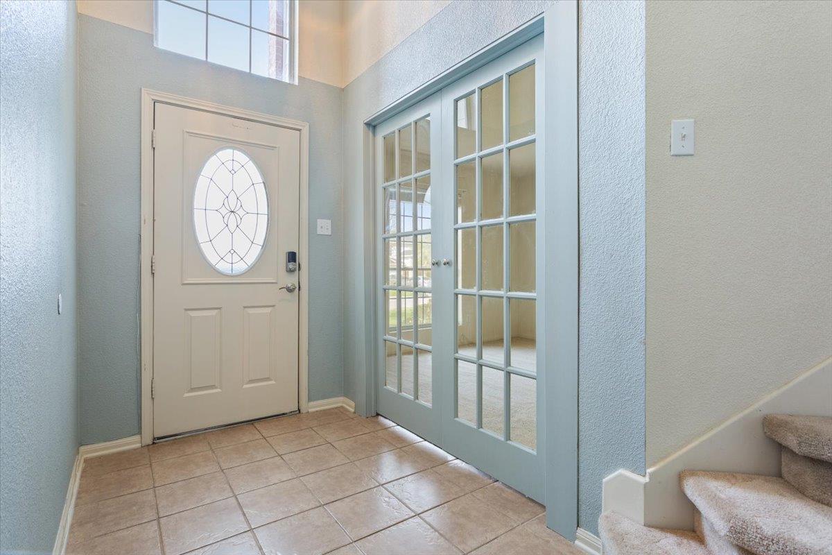 Living area at 2304 Riley Dr - 4 bed 2 bath home