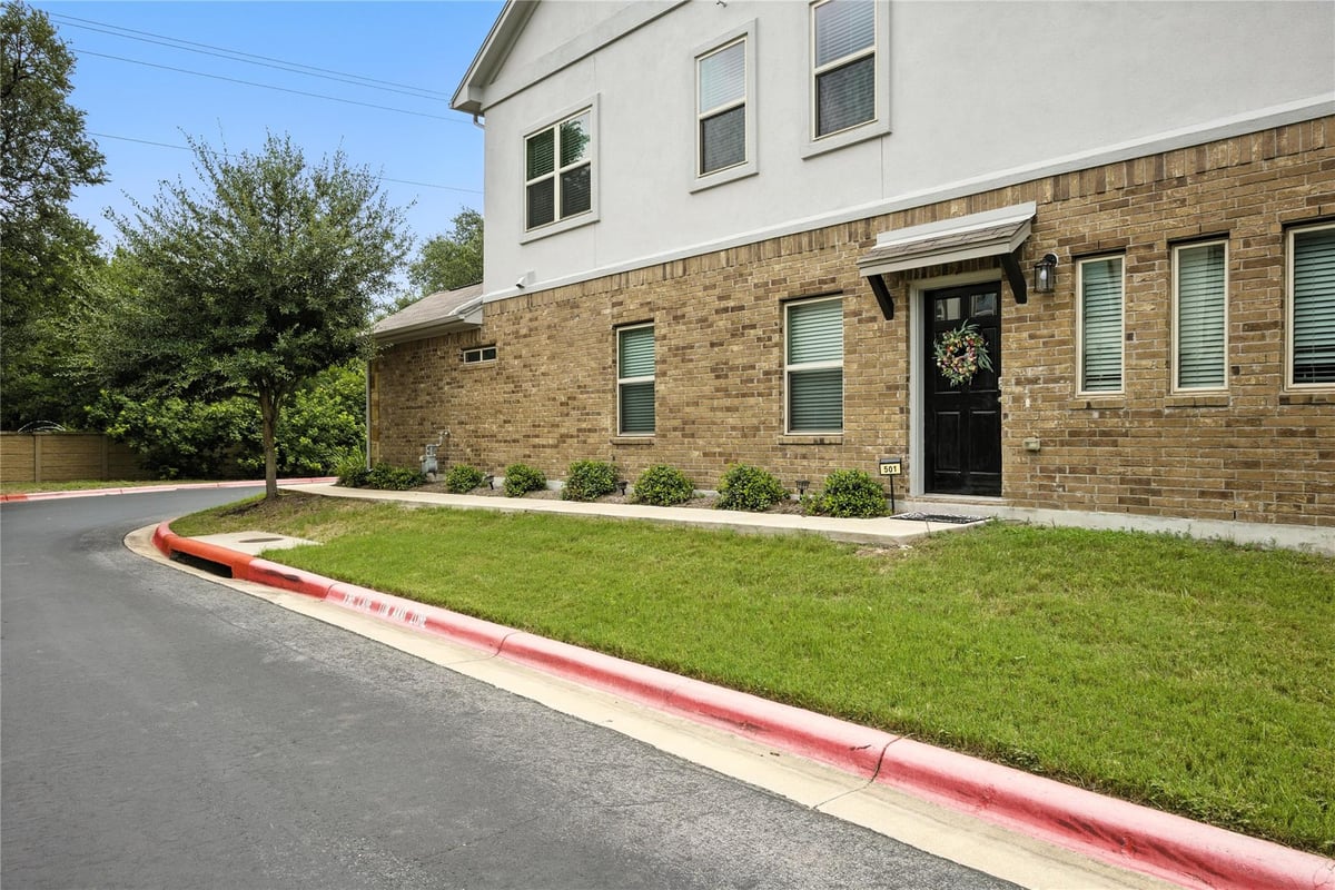 Living area at 2304 S Lakeline Blvd Unit #501 - 3 bed 2 bath home