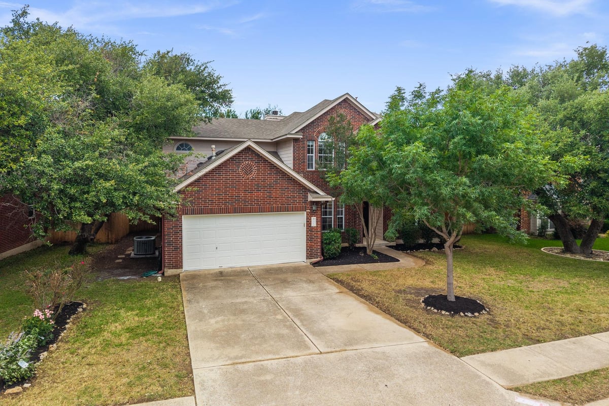 View 2305 Little Elm TRL in LAKELINE OAKS SEC 5 2305 Little Elm TRL - front exterior - Luxury home in LAKELINE OAKS SEC 5, Cedar Park, TX