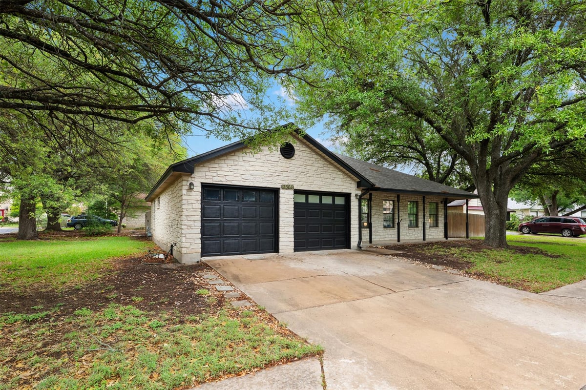 Primary bedroom at 2306 Alimony Cv - 3 bed 2 bath home