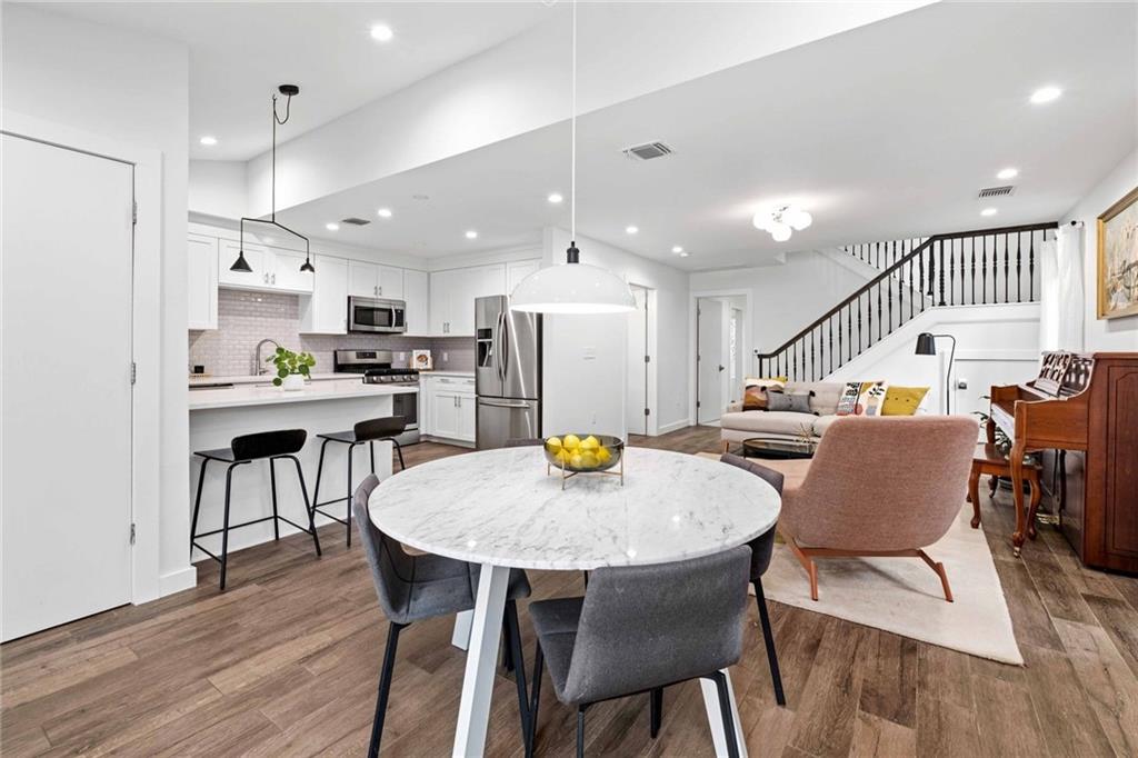 View 2306 La Casa DR Unit #B in M S Z Add 2306 La Casa DR Unit #B - front exterior - Luxury home in M S Z Add, Austin, TX