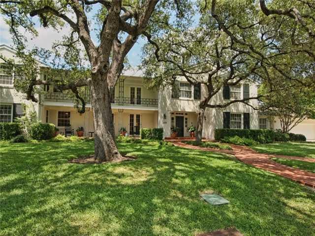 View 2306 Townes Ln in Tarrytown 2306 Townes Ln - property photo 1 - Luxury home in Tarrytown, Austin, TX