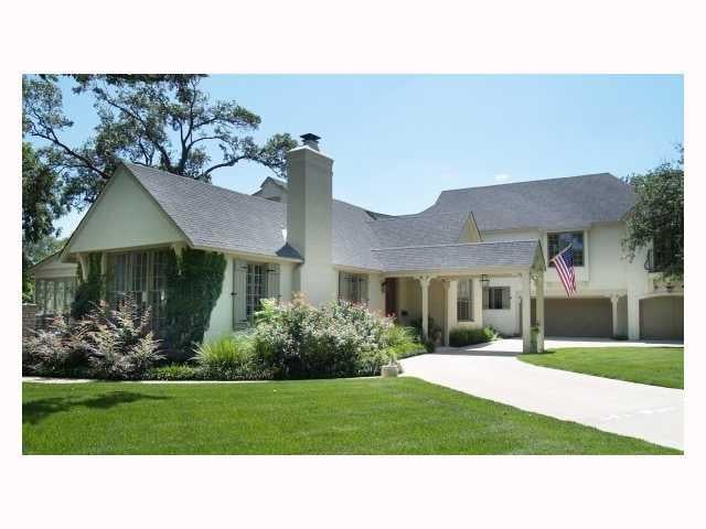 View 2307 Townes Ln in Tarrytown 2307 Townes Ln - property photo 1 - Luxury home in Tarrytown, Austin, TX