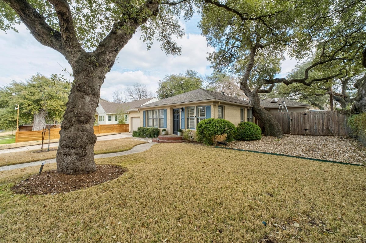 View 2309 Forest Ave in La Prelle Place Resub 2309 Forest Ave - front exterior - Luxury home in La Prelle Place Resub, Austin, TX