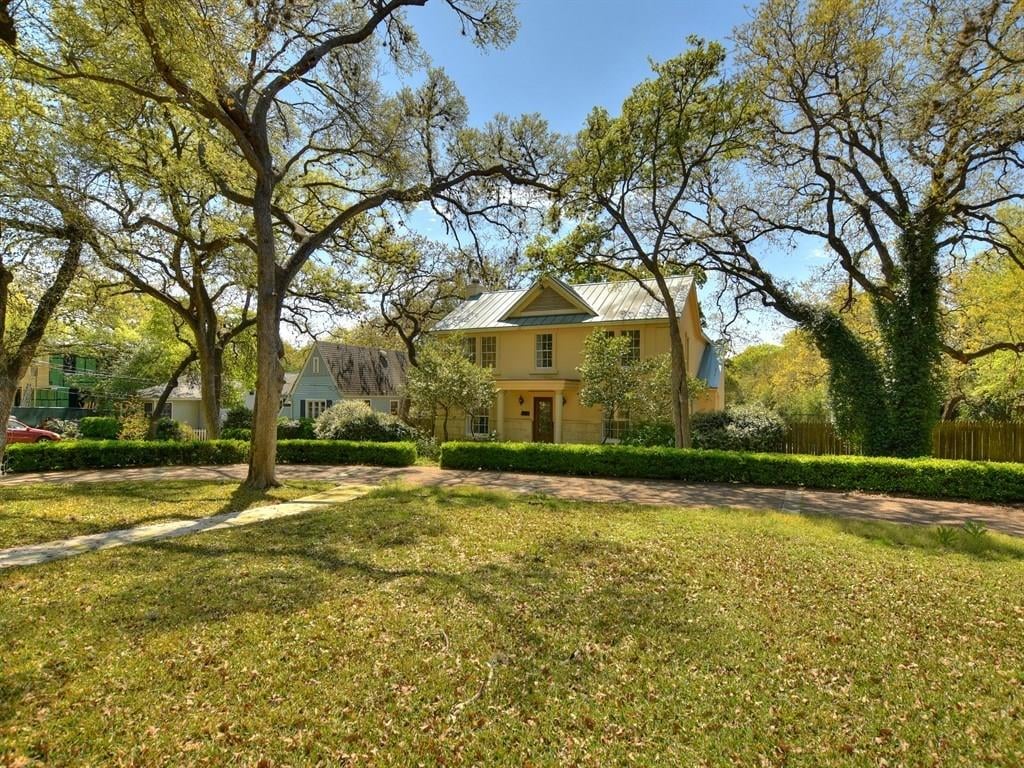 View 2309 Quarry Rd in Tarrytown 2309 Quarry Rd - property photo 1 - Luxury home in Tarrytown, Austin, TX