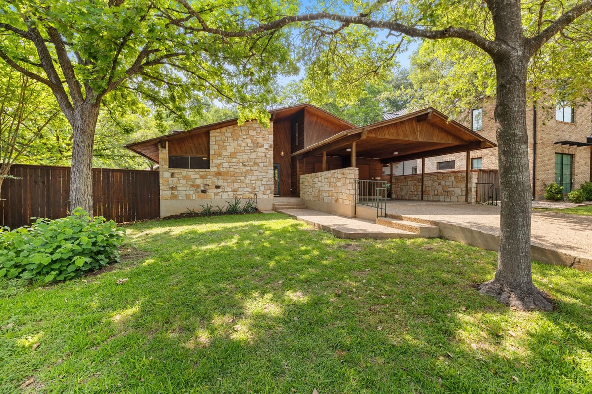 View 2309 Westoak Dr in West Park Add 2309 Westoak Dr - front exterior - Luxury home in West Park Add, Austin, TX