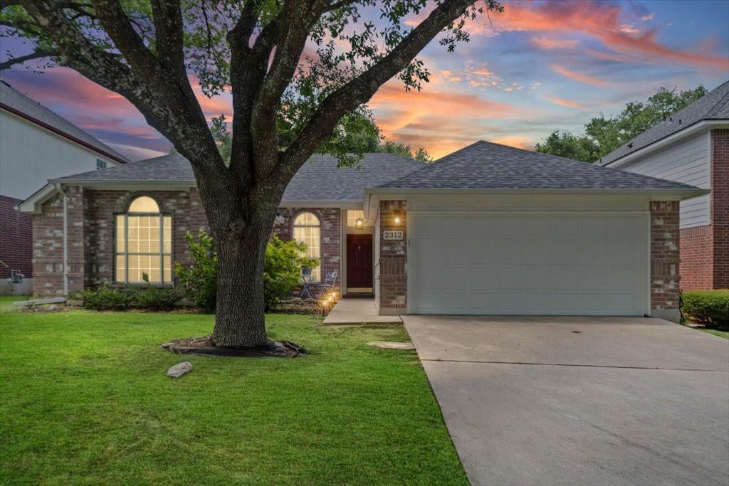 View 2312 Mockingbird DR in Oakcreek Sec 01 2312 Mockingbird DR - front exterior - Luxury home in Oakcreek Sec 01, Round Rock, TX