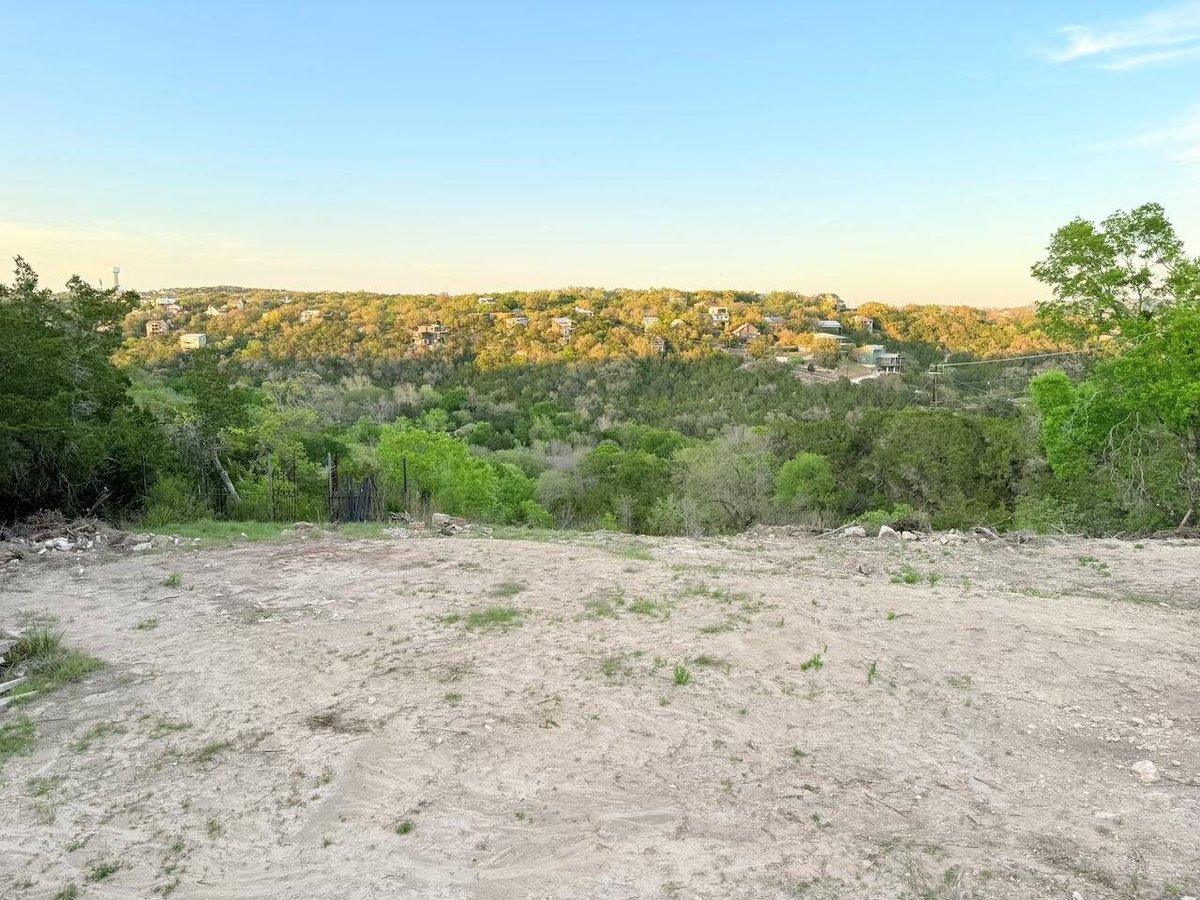 View 2314 Little Beaver Trl in Apache Shores Sec 02 2314 Little Beaver Trl - front exterior - Luxury lot in Apache Shores Sec 02, Austin, TX