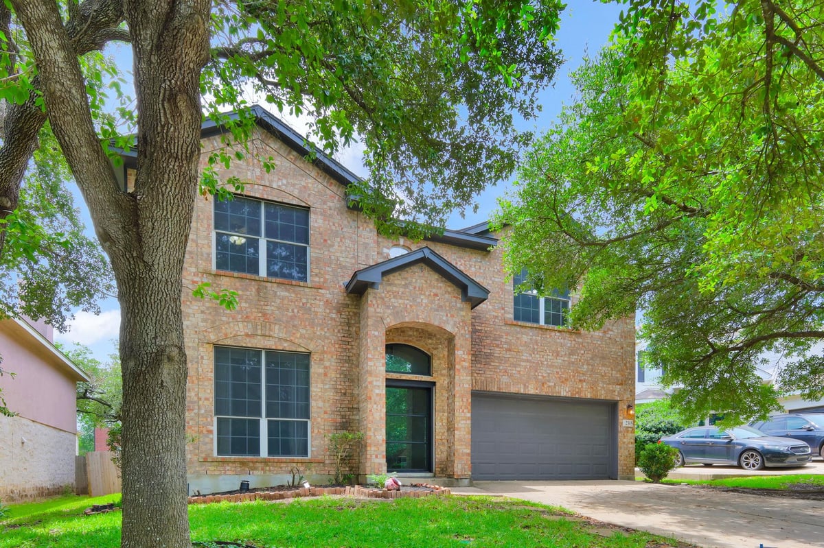 View 2315 Arnie LN in Forest Creek Sec 8 2315 Arnie LN - front exterior - Luxury home in Forest Creek Sec 8, Round Rock, TX