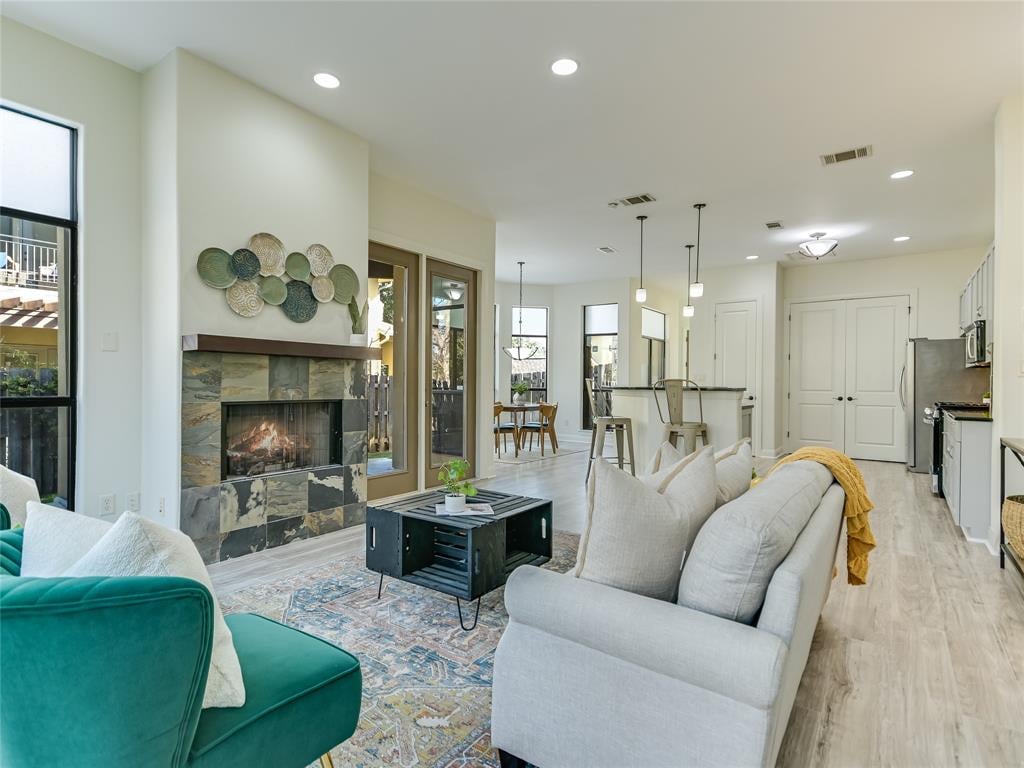 View 2318 Thornton Rd Unit #B in Thornton City Homes Condominiu 2318 Thornton Rd Unit #B - front exterior - Luxury home in Thornton City Homes Condominiu, Austin, TX