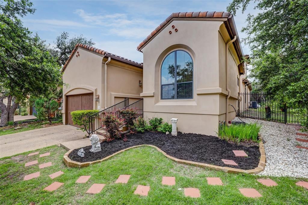 View 2329 Gilia DR in Senna Hills Sec 11 2329 Gilia DR - property photo 1 - Luxury home in Senna Hills Sec 11, Austin, TX