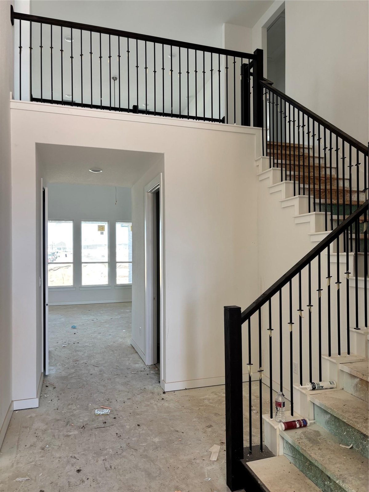 Living area at 233 Pacific Grove Cir - 4 bed 3 bath home