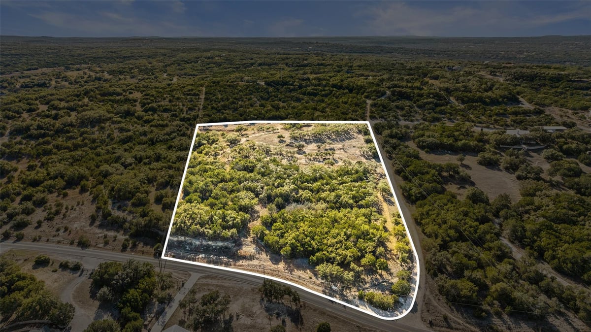 Living area at 23405 Pedernales Canyon Trl - ABS 13 SUR 1 GRITTEN, Spicewood, TX